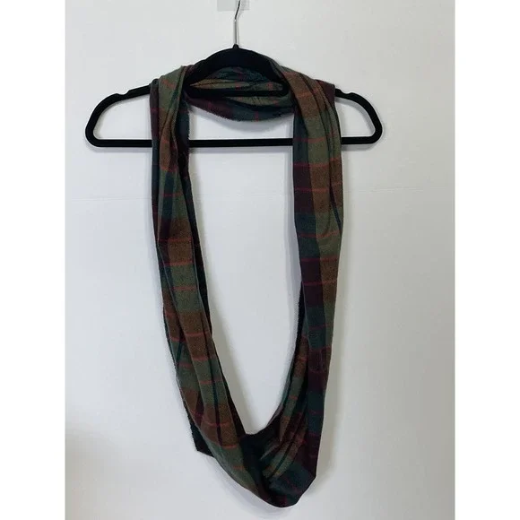 100% Cashmere Infinity Scarf Tartan Plaid Frayed Edge Hem 64