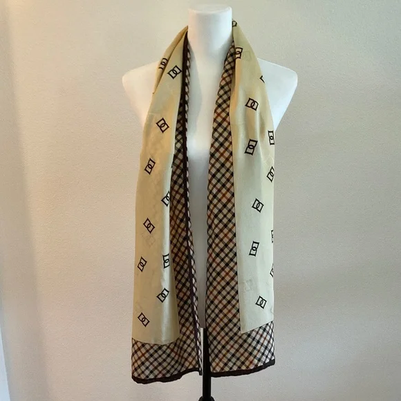 DAKS LONDON Scarf