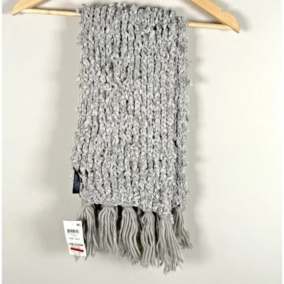 Y2K I.N.C. International Concepts Women's Metallic Accent Gray Scarf Chunky Knit
