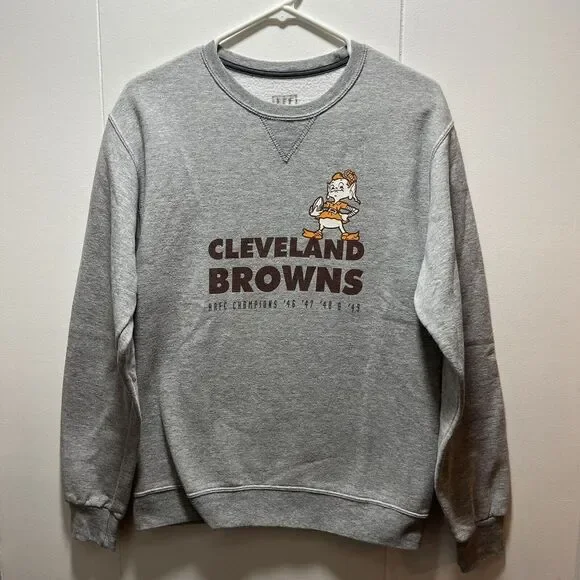 Cleveland Sweatshirt Crew Neck Vintage Men's Size Small Gray‎