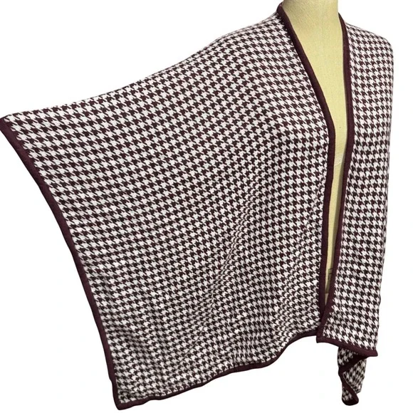 Ann Taylor OS Houndstooth Knit Purple Poncho Wrap Shawl Cardigan Wedding Fall