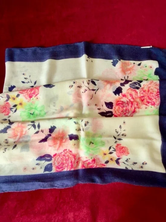 Floral Print Women's Scarf - Navy Trim