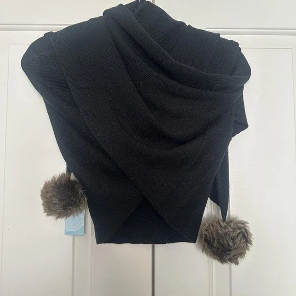 Mud Pie Scarf Womens‎ One Size Black Knit Pom Pom Faux Fur Wrap Shawl Winter