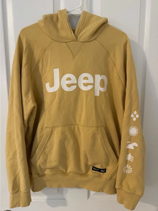 Vineyard Vines Jeep Men's Hoodie in Mustard