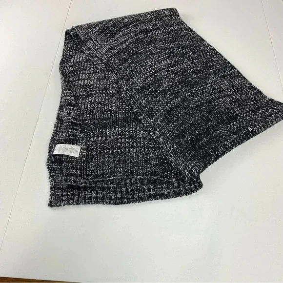 French Connection Black White Ribbed Chunky Knit Scarf New Without Tags