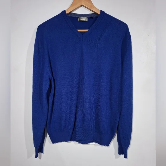 Neiman Marcus Men's Pullover Sweater Size M Wool Blend V-NECK Blue Preppy