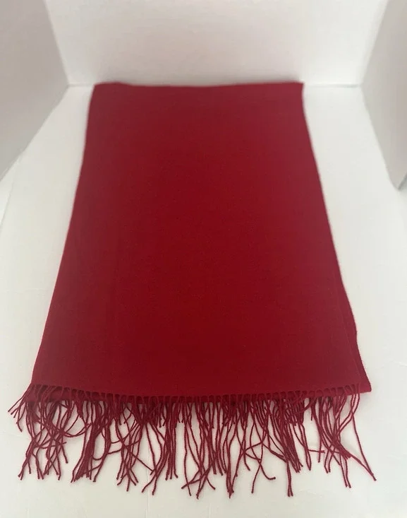 NORDSTROM RED 100% CASHMERE SCARF. LIGHT WEIGHT. 84