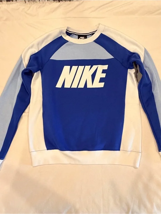 Nike Blue and White Colorblock Crewneck Sweatshirt