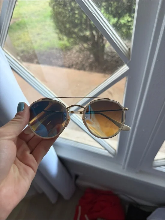 Ray-Ban Gold Frame Round Sunglasses