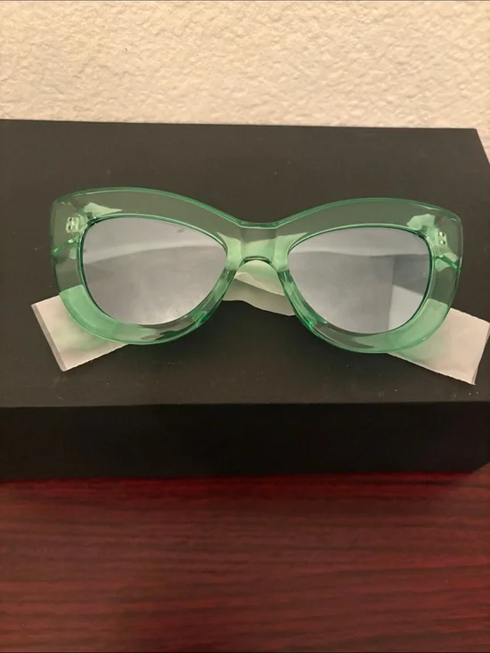 Vintage Translucent Mint Green Cat-Eye Sunglasses From LDV