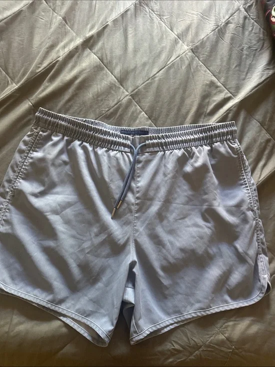 Abercrombie &Fitch MENS relaxed fit size XL