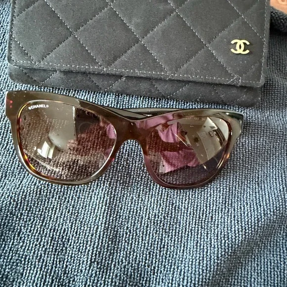 CHANEL Dark Tortoise Sunglasses with Gold Logo Accent