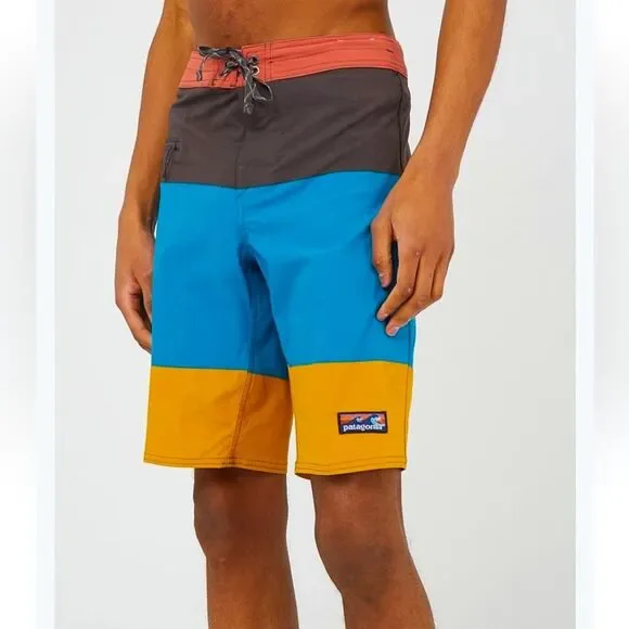 Patagonia shorts M's Stretch Wavefarer Volley Shorts 21 in swim trunks size 34