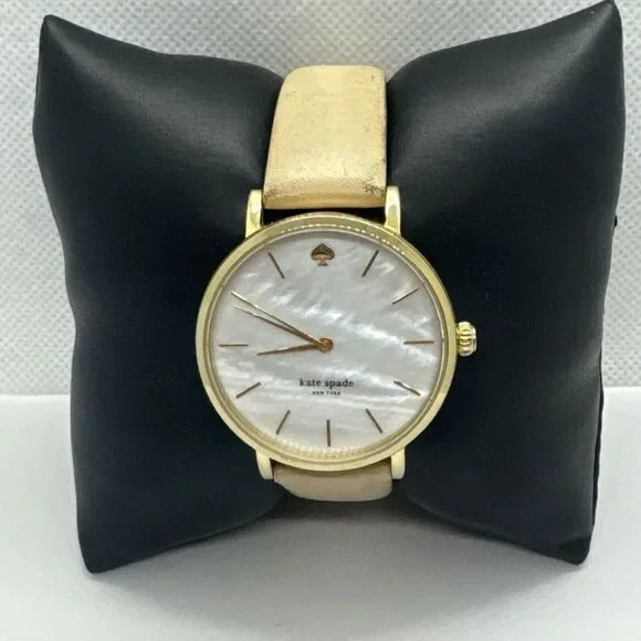 Kate Spade New York Metro 0073 Women's Beige Leather Analog Dial Watch JNA463