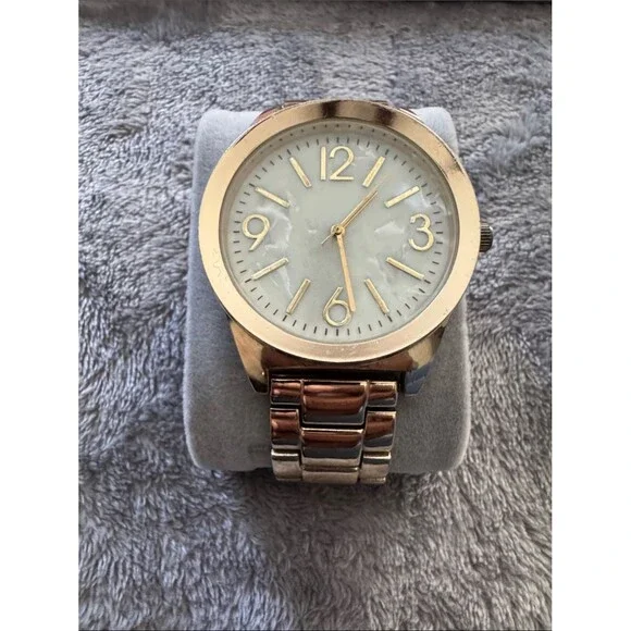 Gold Tone Oversized Round Face Watch