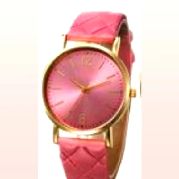 NWT Premium analogue quartz movement alloy/vegan leather watch