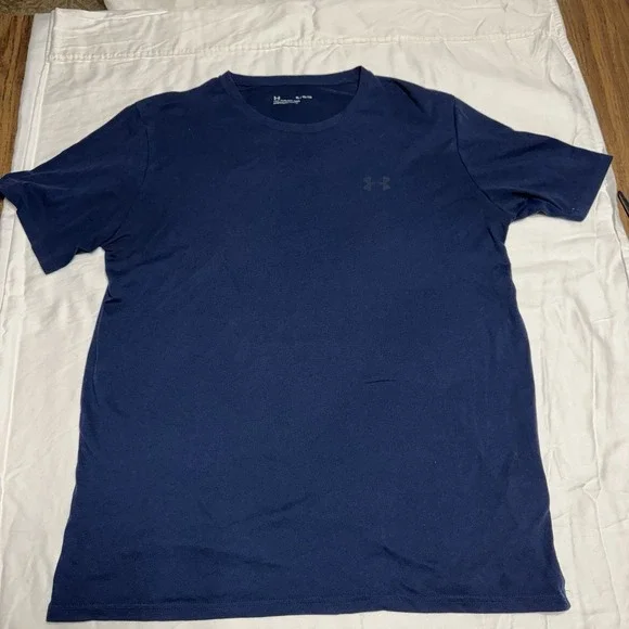 Under Armour Men's Left Chest Sport style Tshirt