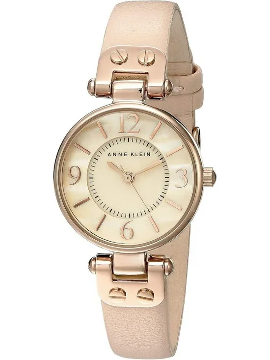Stylish Women's Leather Strap Watch - Elegant Timepiece for Everyday Wear