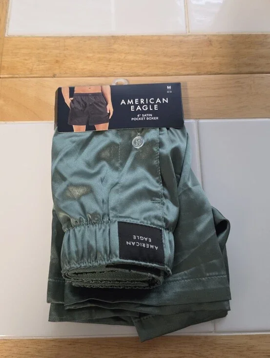 AEO Men's Solid Satin Pocket Boxer