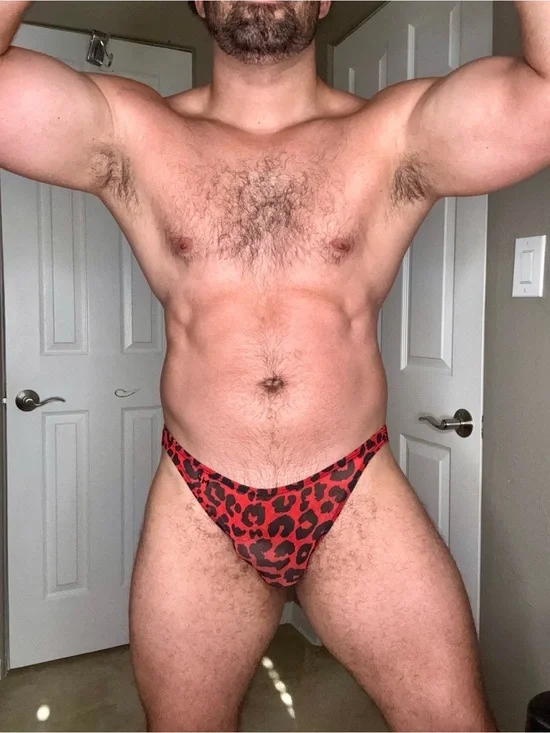 MODUS VIVENDI Men's Red Leopard Print Briefs - Bold Stretch Support