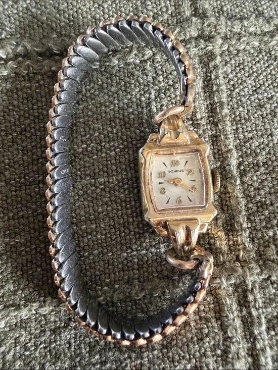 Vintage Benrus Lady Barnes