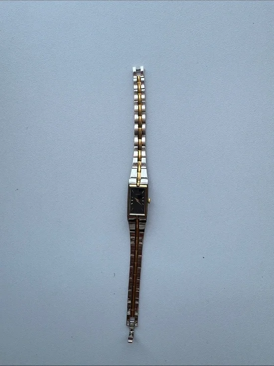 Seiko Two-Tone Gold and Black Rectangular Dress Watch Needs Battery
