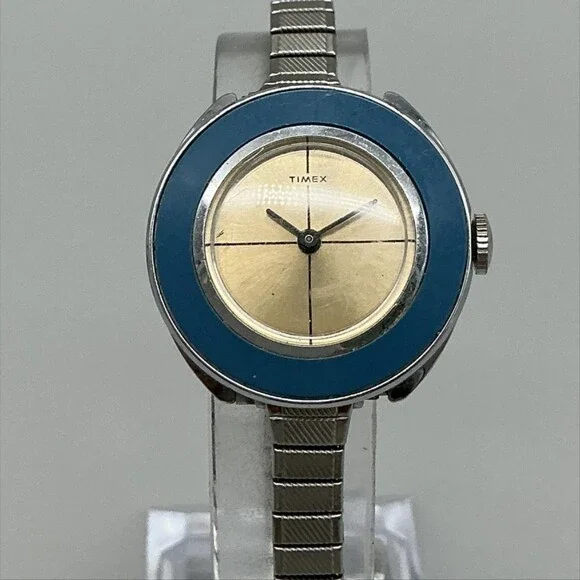 Vintage Timex Womens Watch 28mm Silver Tone Champagne Dial Blue Bezel Manual