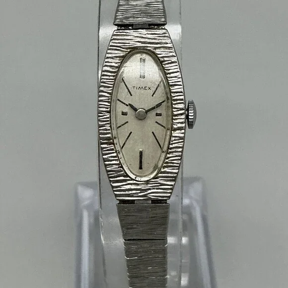 Vintage Timex Womens Watch 14mm Oval Dial Silver Tone Adj Band Manual Wind