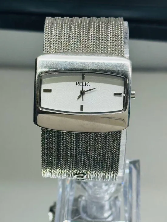 Relic Quartz Women’s Silver Tone Mesh Bracelet White Dial Watch Runs New Battery