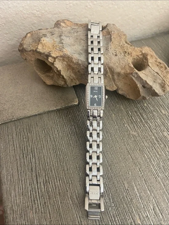 Vintage RELIC STainless Steel & Pave’ Crystal WORKING Watch