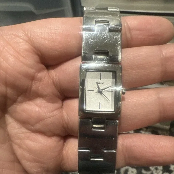 Working DKNY Women's Dainty Watch Steel Fancy Bracelet Rectangle‎ Dial 23mm 7.5