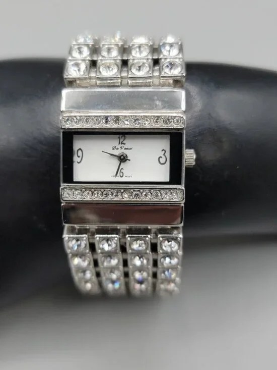 Vintage Da Vanci Rhinestone Encrusted Ladies Quartz Watch 24mm 7
