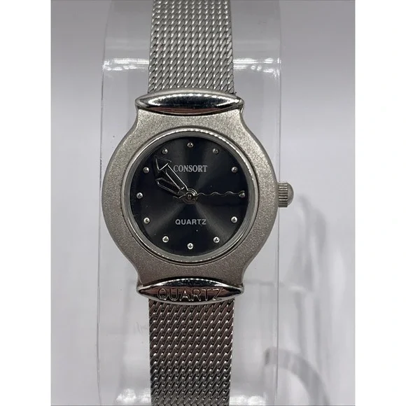 Vintage Consort Women's Watch Silver 23mm Dial Mesh Metal Band- New‎ Battery