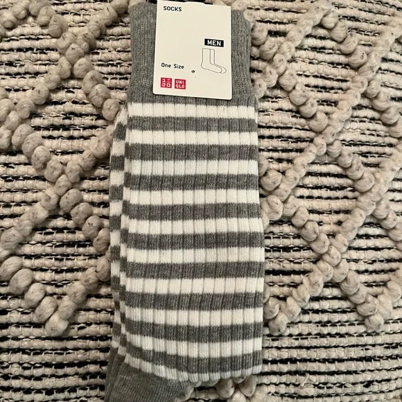 Men’s One Size Socks Uniqlo Gray 85% Cotton 11% Nylon 2% Polyester 2% Spandex