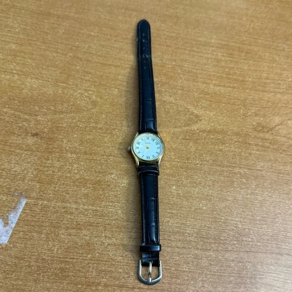 Classic Black Leather Strap‎ Watch with Gold Details