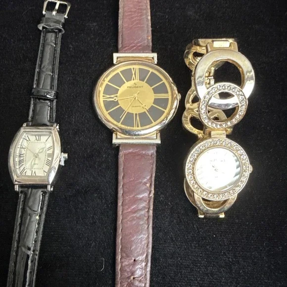 Watches LotPeUGOET Leather Used. Black Vinyl New Quartz    Ellen‎ Tracey 4210