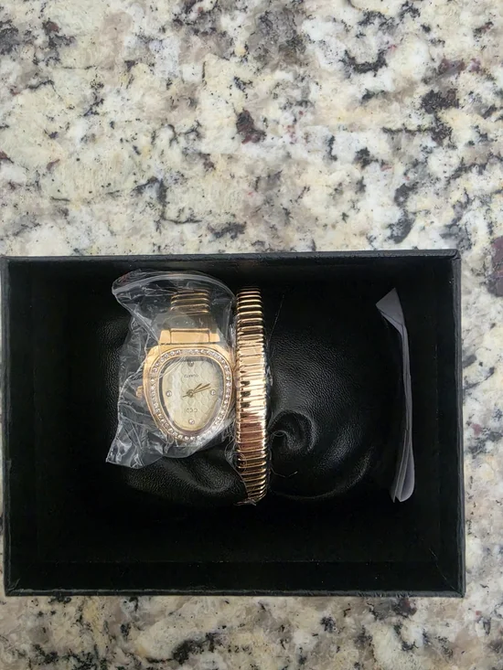 Gold-Tone Women's Heart Shaped Dress Watch with Stretch Bracelet