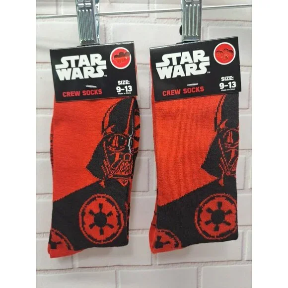 2 Pair, Disney Star Wars Darth‎ Vader Novelty Crew Socks 9-13, NWT