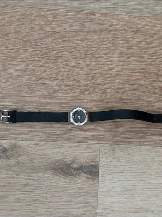 Skagen Denmark Steel Watch Black Leather Strap Silver Petite Round Minimalist