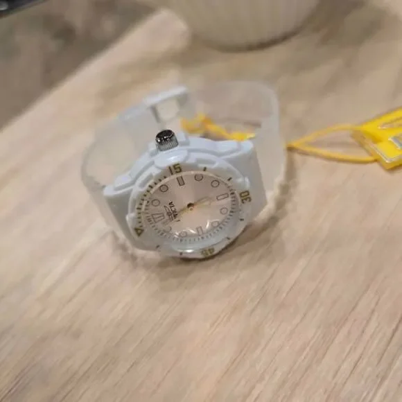 Invicta 49204 White Resin Watch