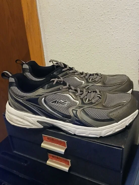 Avia Men’s Gray Mesh Athletic Walking Running Sneakers Shoes Size 13