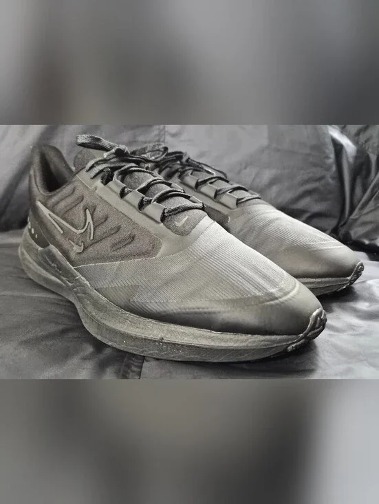 Men's Nike Air Winflo 9 Shield 