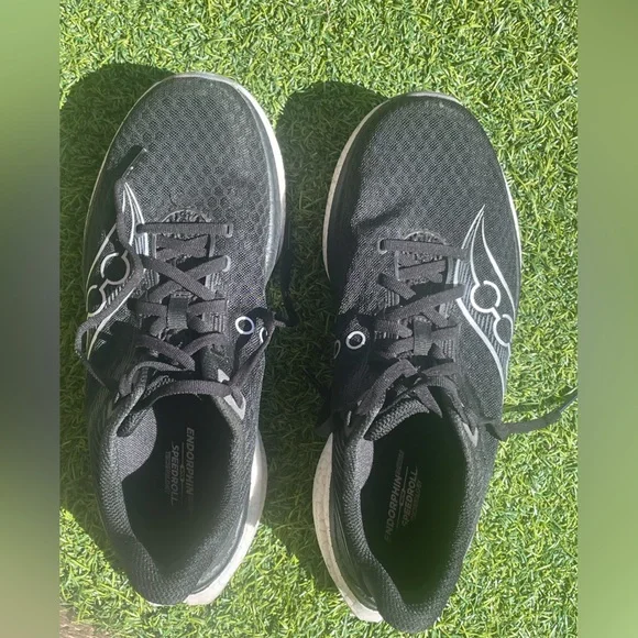 Saucony Endorphin Speed 5 – Men’s US 9 – Only 65 Miles – Excellent Condition
