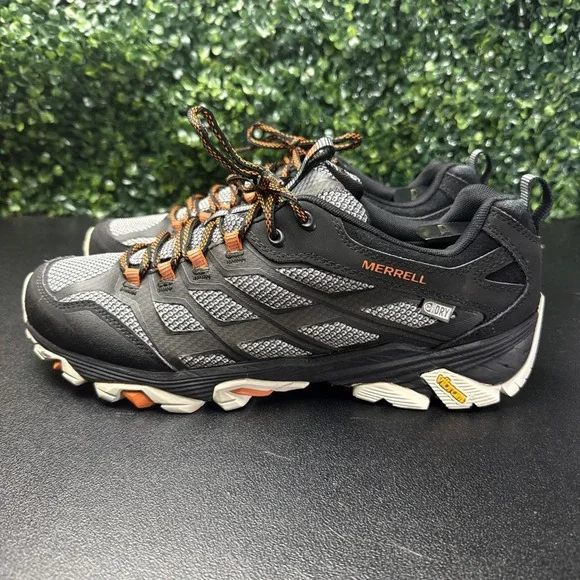 Merrell Men's Moab FST trail shoes Size 10.5 Hiking Sneakers