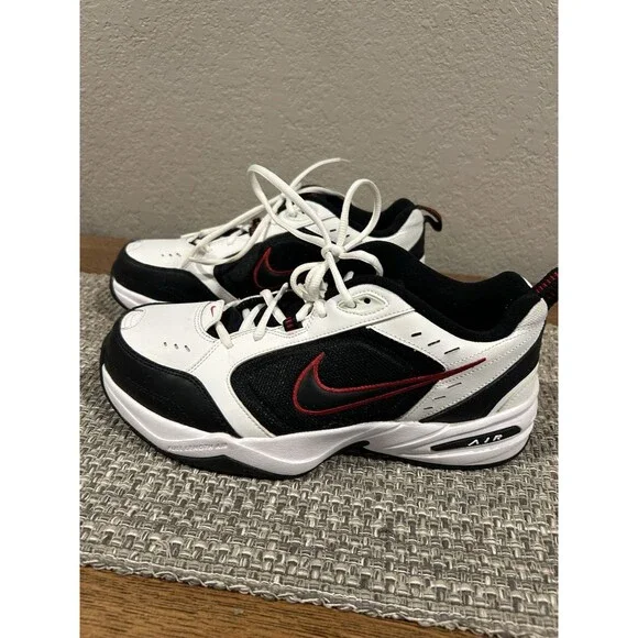 Nike Air Monarch IV Men’s Size 11 Black Red White Comfort Shoes Walking Sneakers