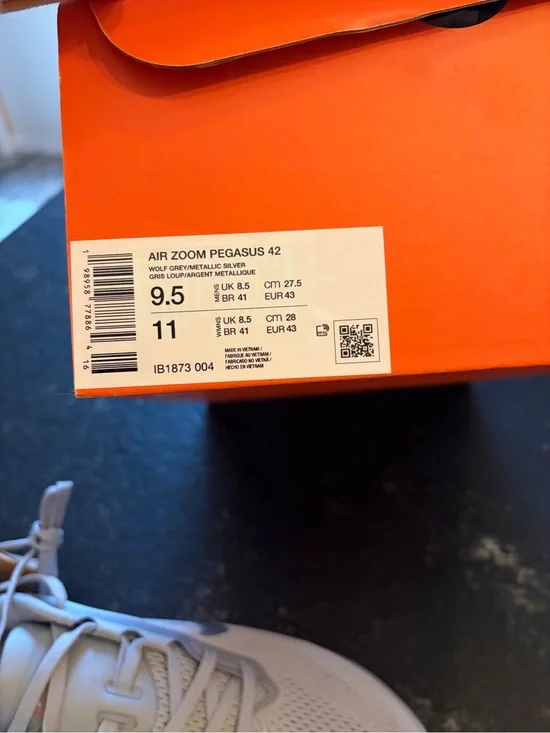 Nike Air Zoom Pegasus 42 - Wolf Grey with Metallic Silver Accents