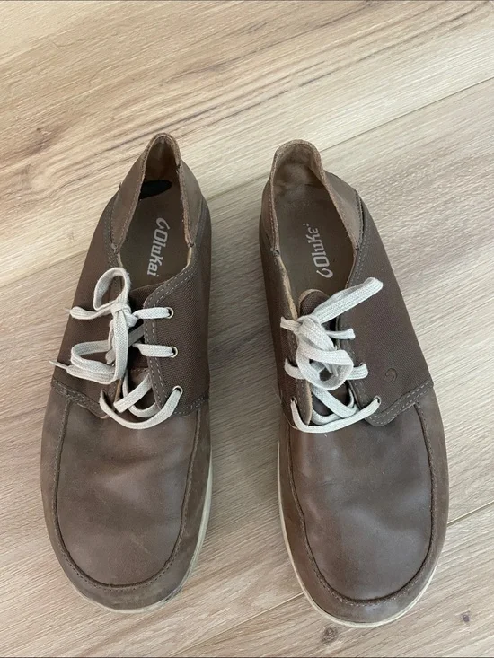 OluKai Men's Brown and Cream Boat Shoes