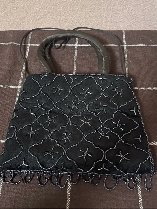 Vintage Black Velvet Beaded Evening Bag for Special Occasion