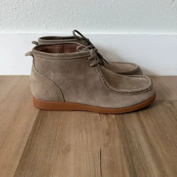 Men’s Hush Puppies Bridgeport Taupe Suede Chukka Boot Size 13 Wide