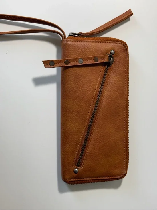 Free People Tan Distressed Vegan Leather Continental Zip Wristlet Wallet Cognac